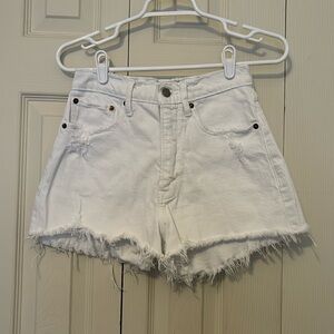 Abercrombie Curve Love Mom Short 26/2 (WORN ONCE)